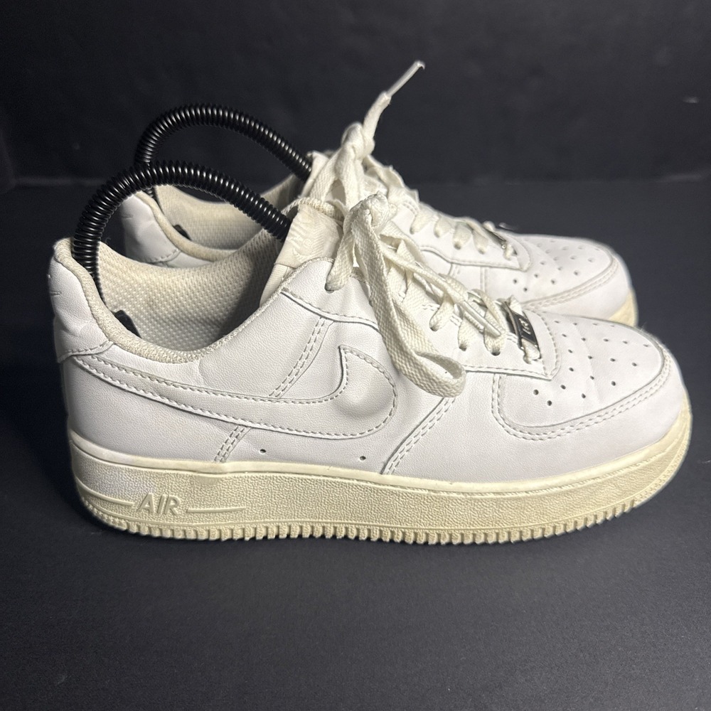 Nike Low Top AF1 - White 812654-018 - Size 6.5